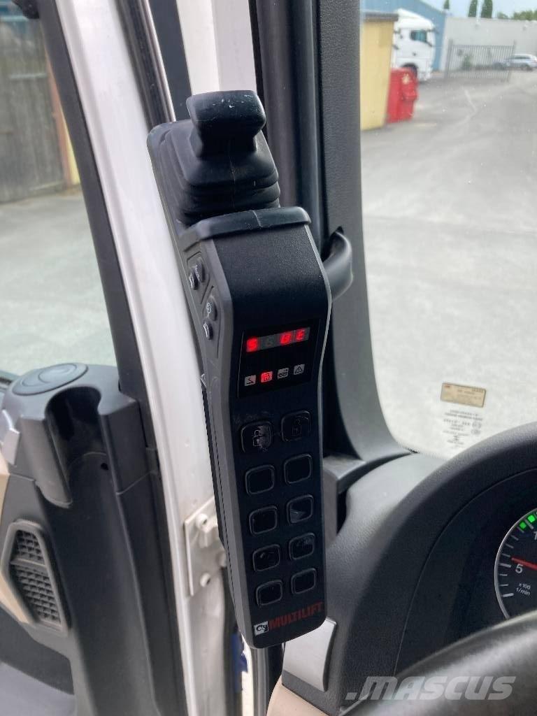 MAN TGX 26.500 6X2 Camion con gancio di sollevamento
