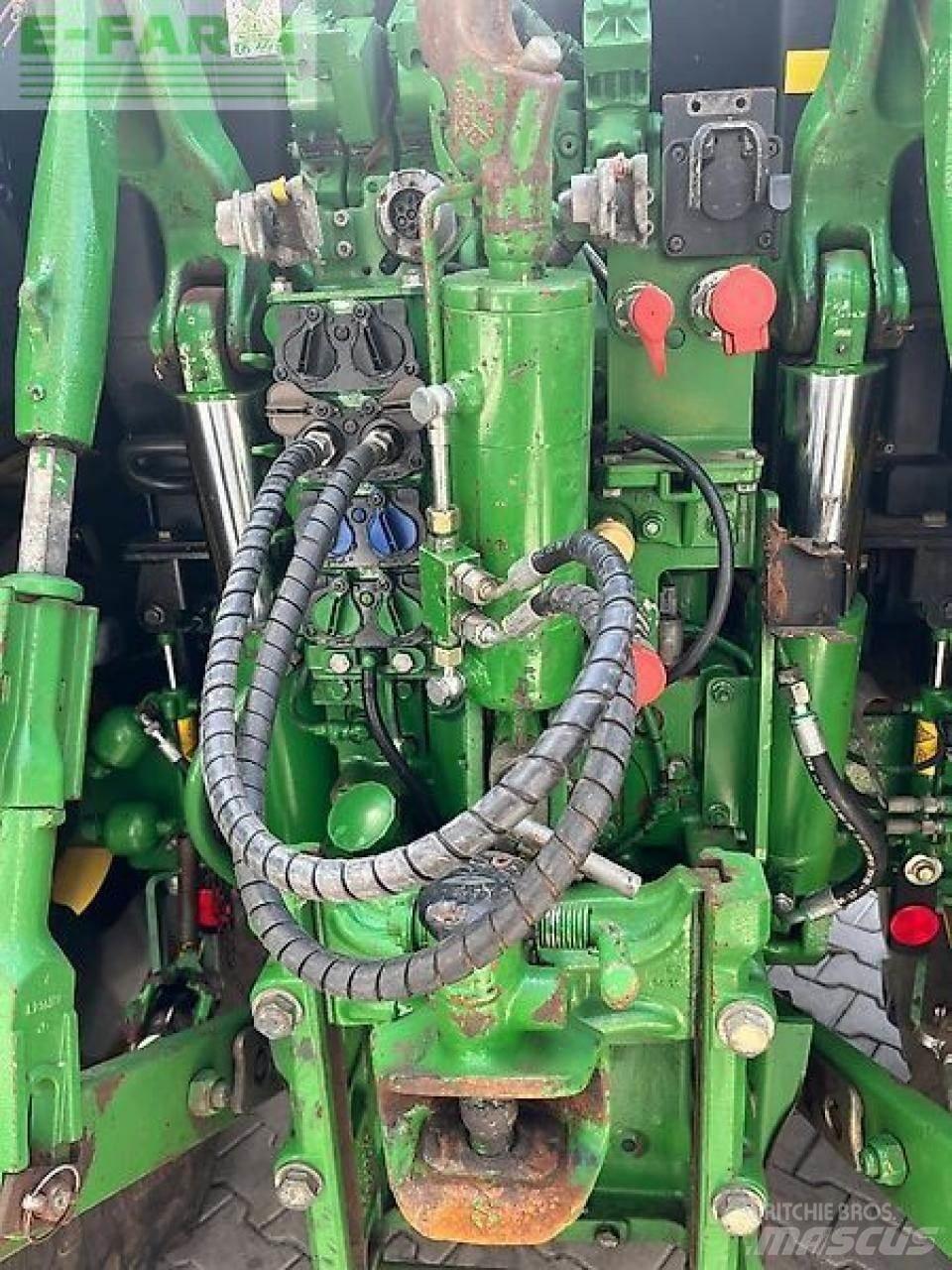 John Deere 6155 r Trattori