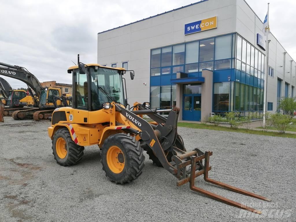 Volvo L 35 G Pale gommate