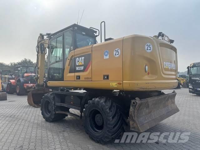 CAT M 320 F Escavatori gommati