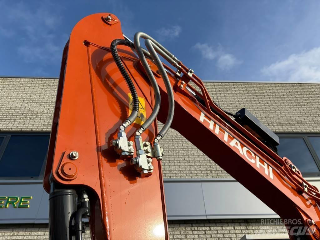 Hitachi ZX38U-6 Miniescavatori