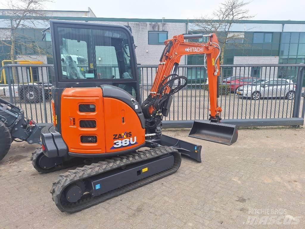 Hitachi ZX38U-6 Miniescavatori
