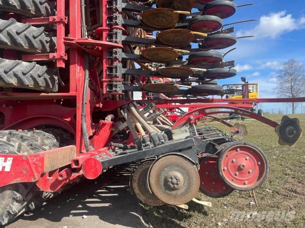 Horsch Pronto 8 DC Perforatrici