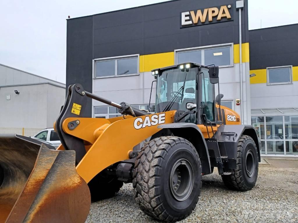 CASE 821 G XR Pale gommate