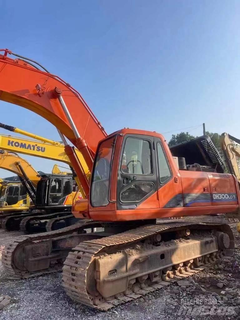 Doosan DH300 Escavatori cingolati