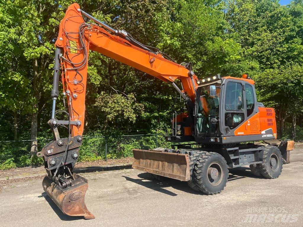 Doosan DX 165 W-5 Escavatori gommati