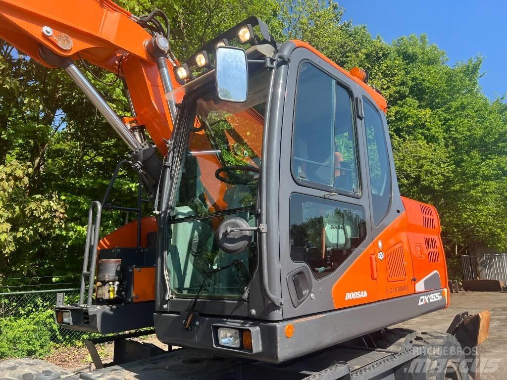 Doosan DX 165 W-5 Escavatori gommati
