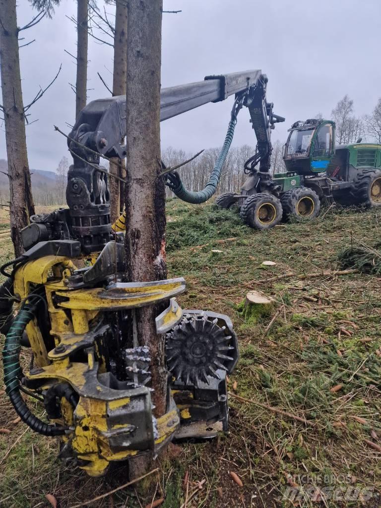 John Deere 1270 E Abbattitrici, Disboscatrici
