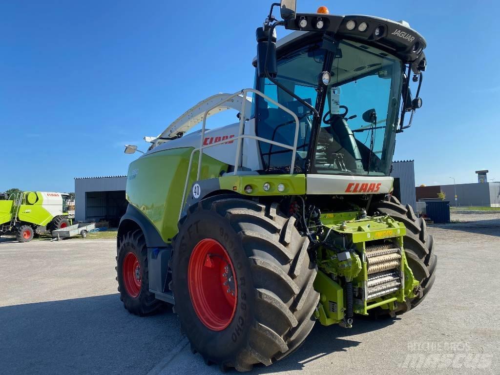 CLAAS Jaguar 950 Trince semoventi