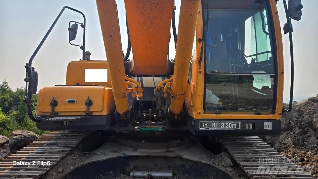 Hyundai Robex 300 LC Escavatori cingolati