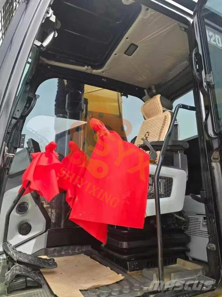 CAT 320NG Escavatori cingolati