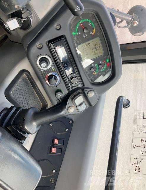New Holland W70c Pale gommate