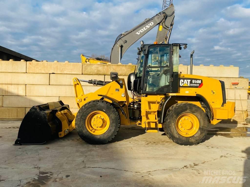 CAT 914 m Pale gommate