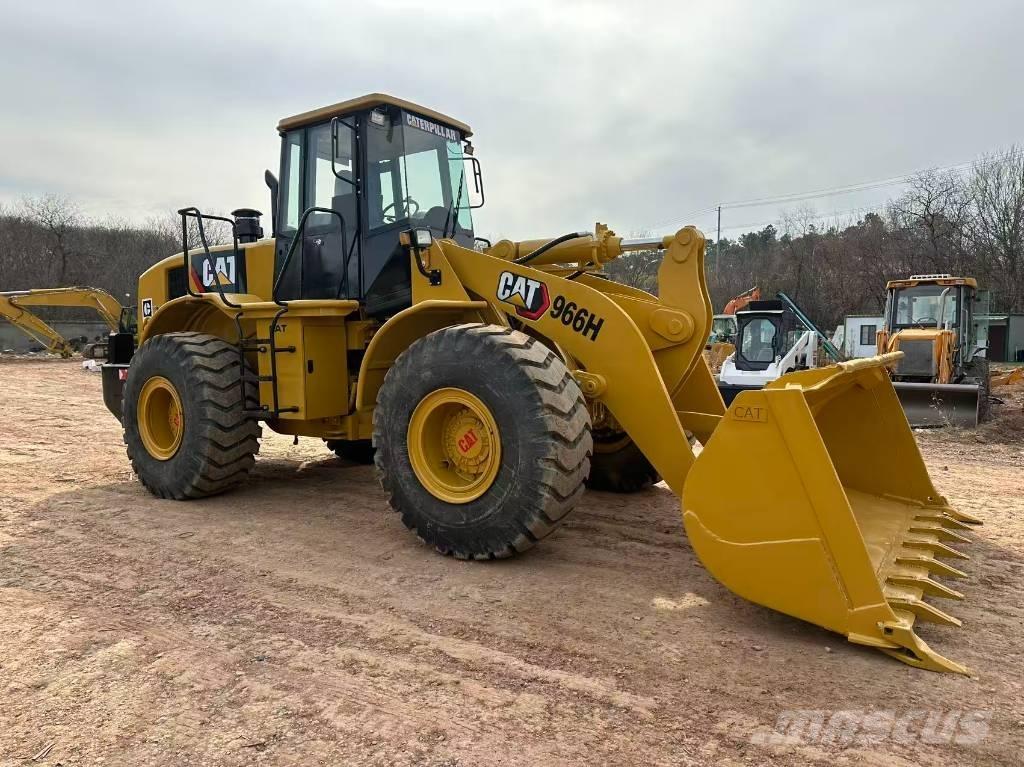 CAT 966 H Pale gommate