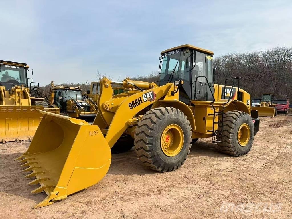 CAT 966 H Pale gommate
