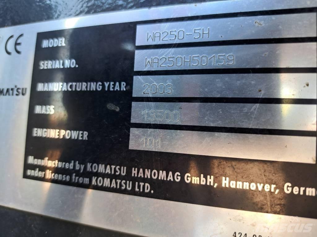 Komatsu WA 250-5H Pale gommate