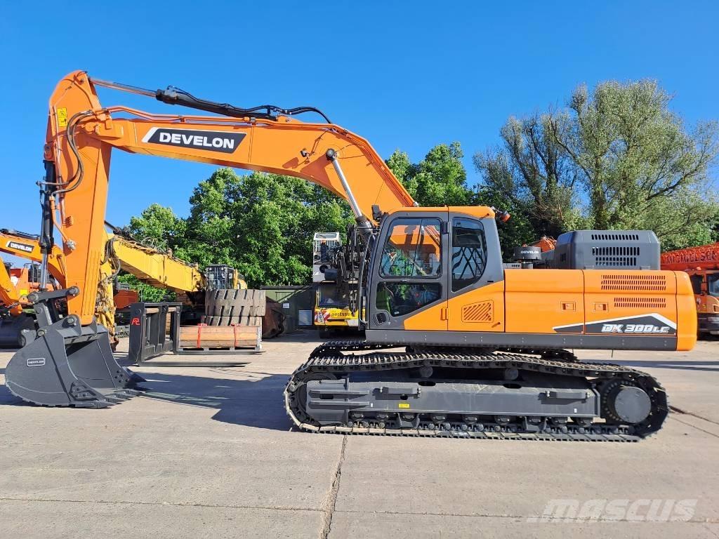Develon DX300LC-7M Escavatori cingolati