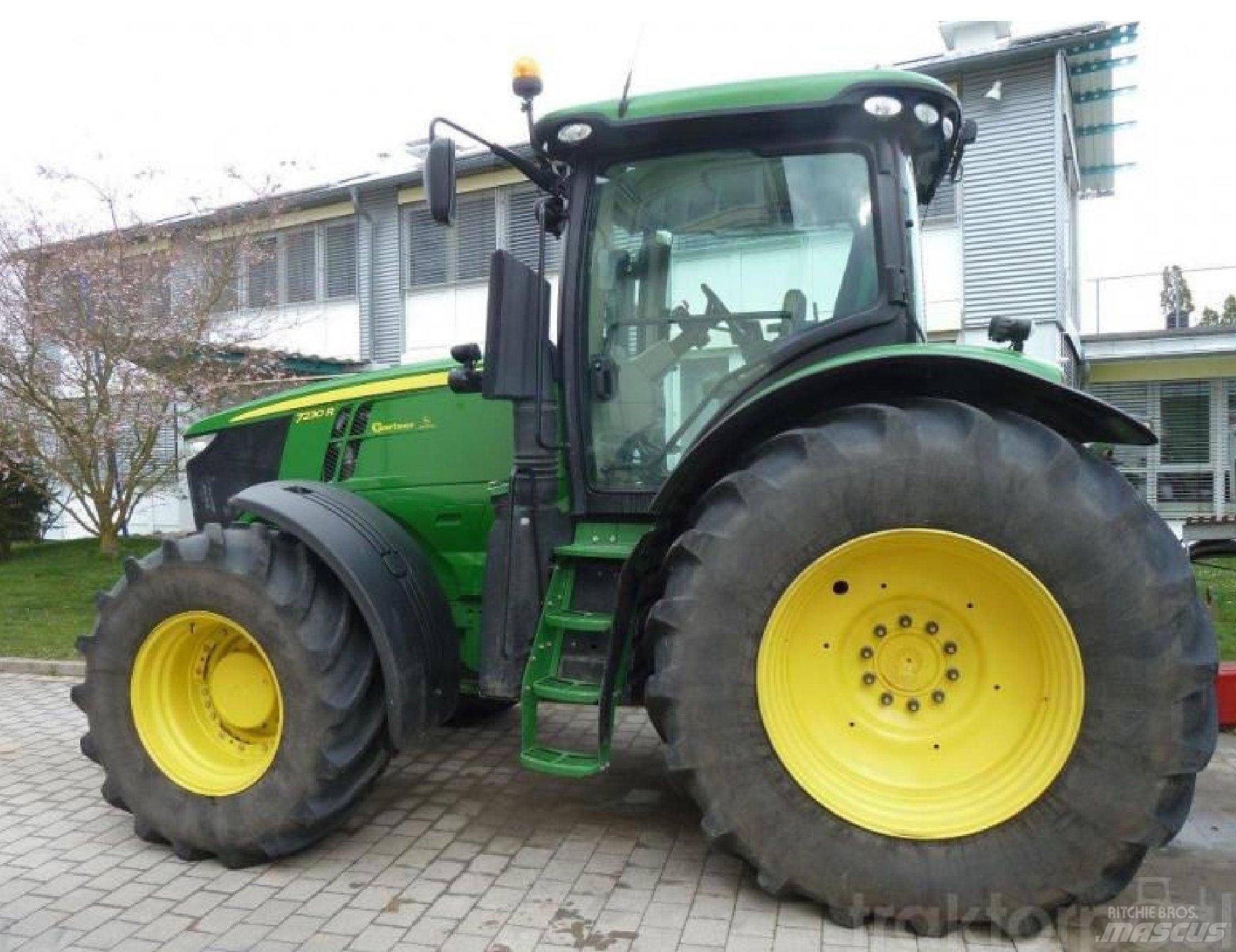 John Deere 7230R Trattori