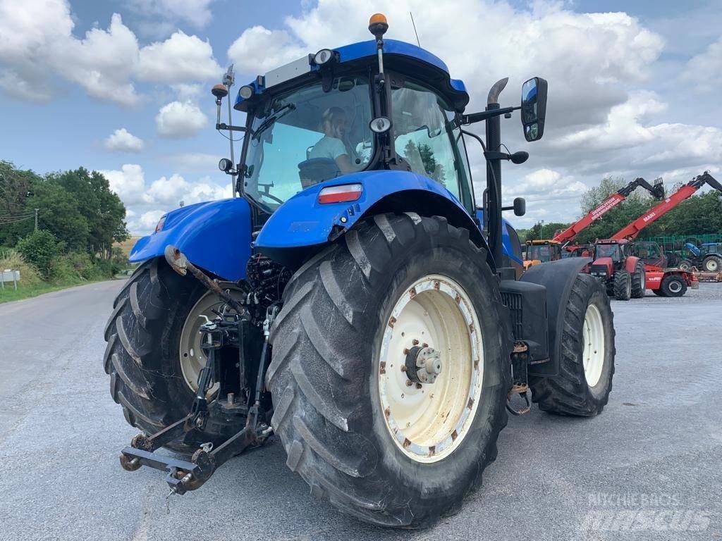 New Holland T 7.210 Trattori