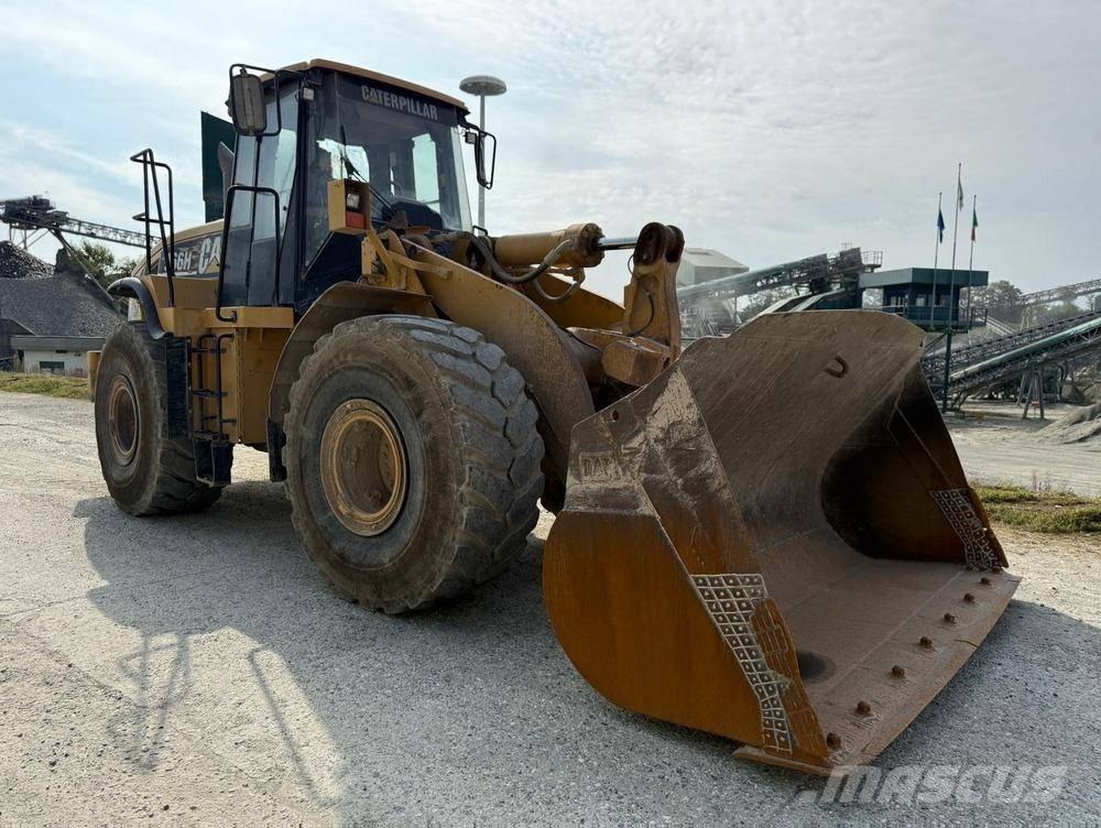 CAT 966 H Pale gommate
