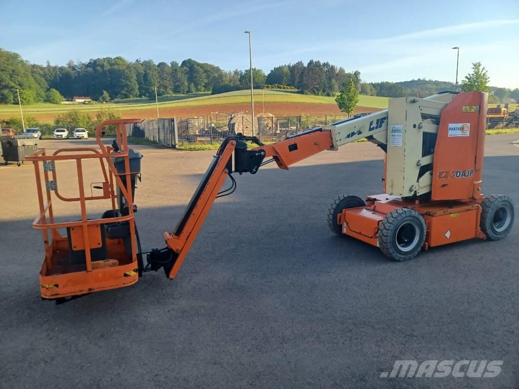 JLG E 300 AJP Piattaforme a braccio articolato