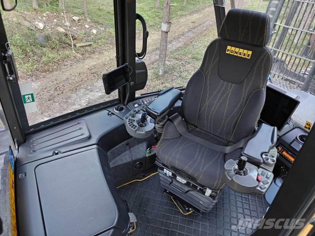 Ponsse Buffalo 8W Forwarder