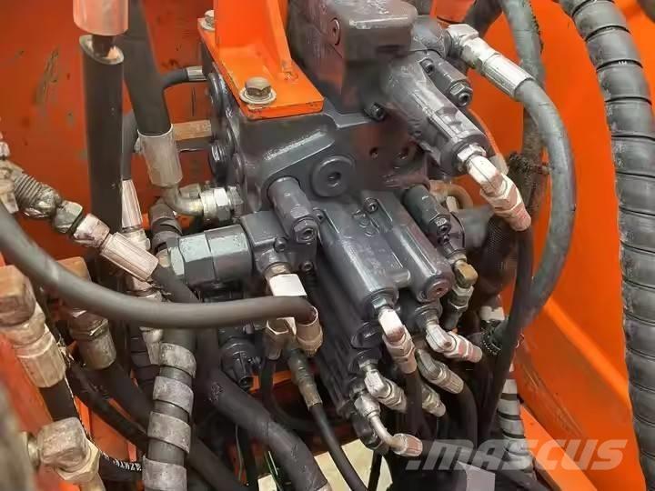 Doosan DH 80 Escavatori cingolati