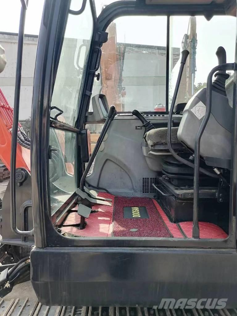 Doosan DX 60 Escavatori cingolati