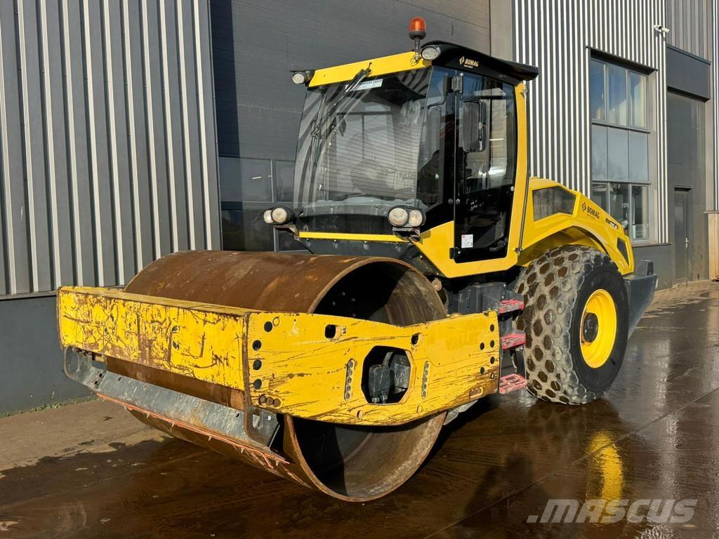 Bomag BW213D-5 Rulli monotamburo