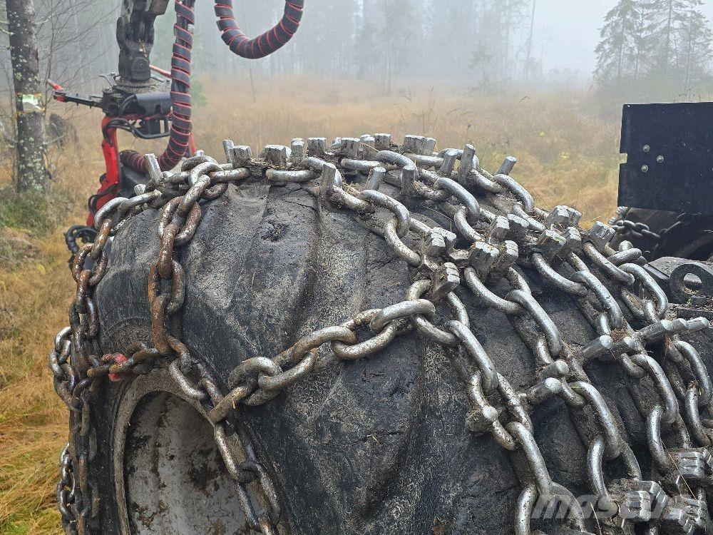 Komatsu 901 Abbattitrici, Disboscatrici