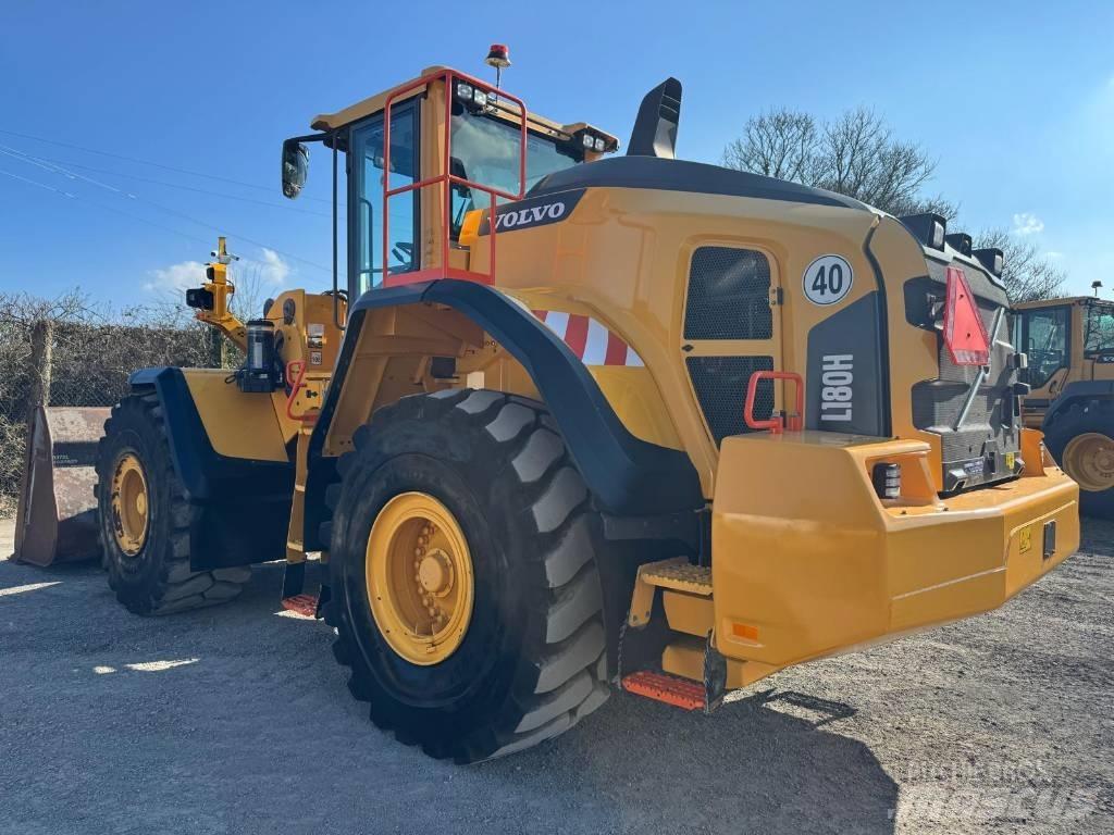 Volvo L 180 H Pale gommate