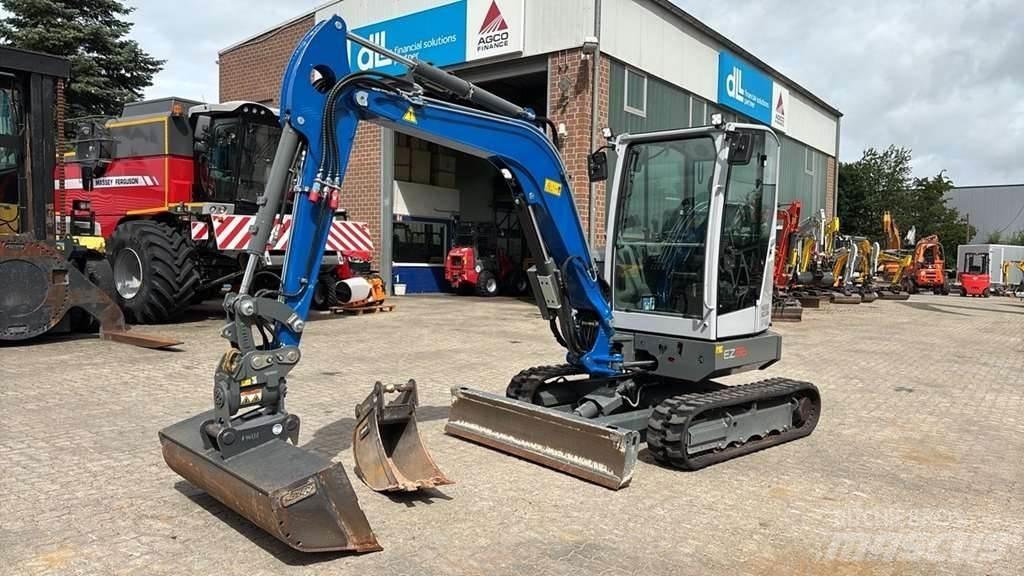 Wacker Neuson EZ36 Miniescavatori