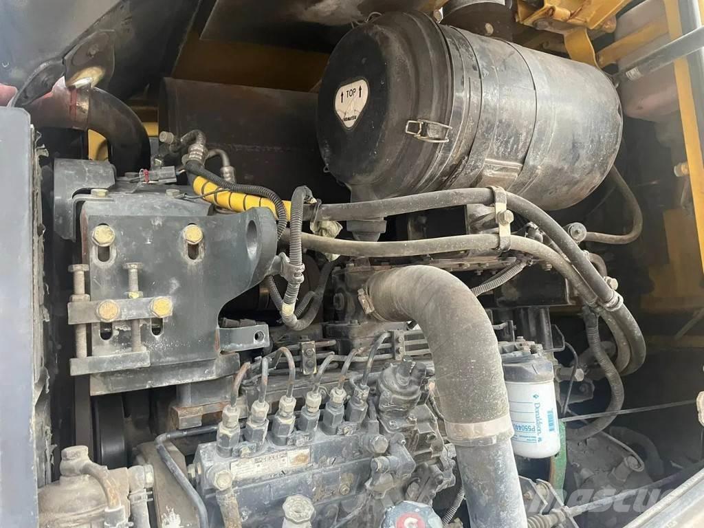 Komatsu WA250-5 Pale gommate