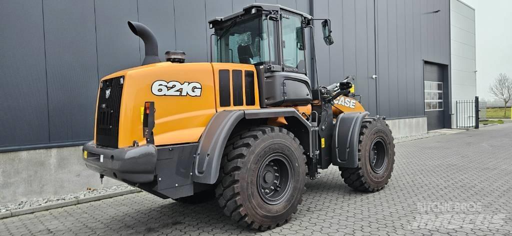 CASE 621G Pale gommate