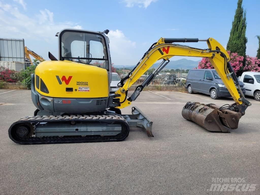 Neuson EZ 53 Miniescavatori