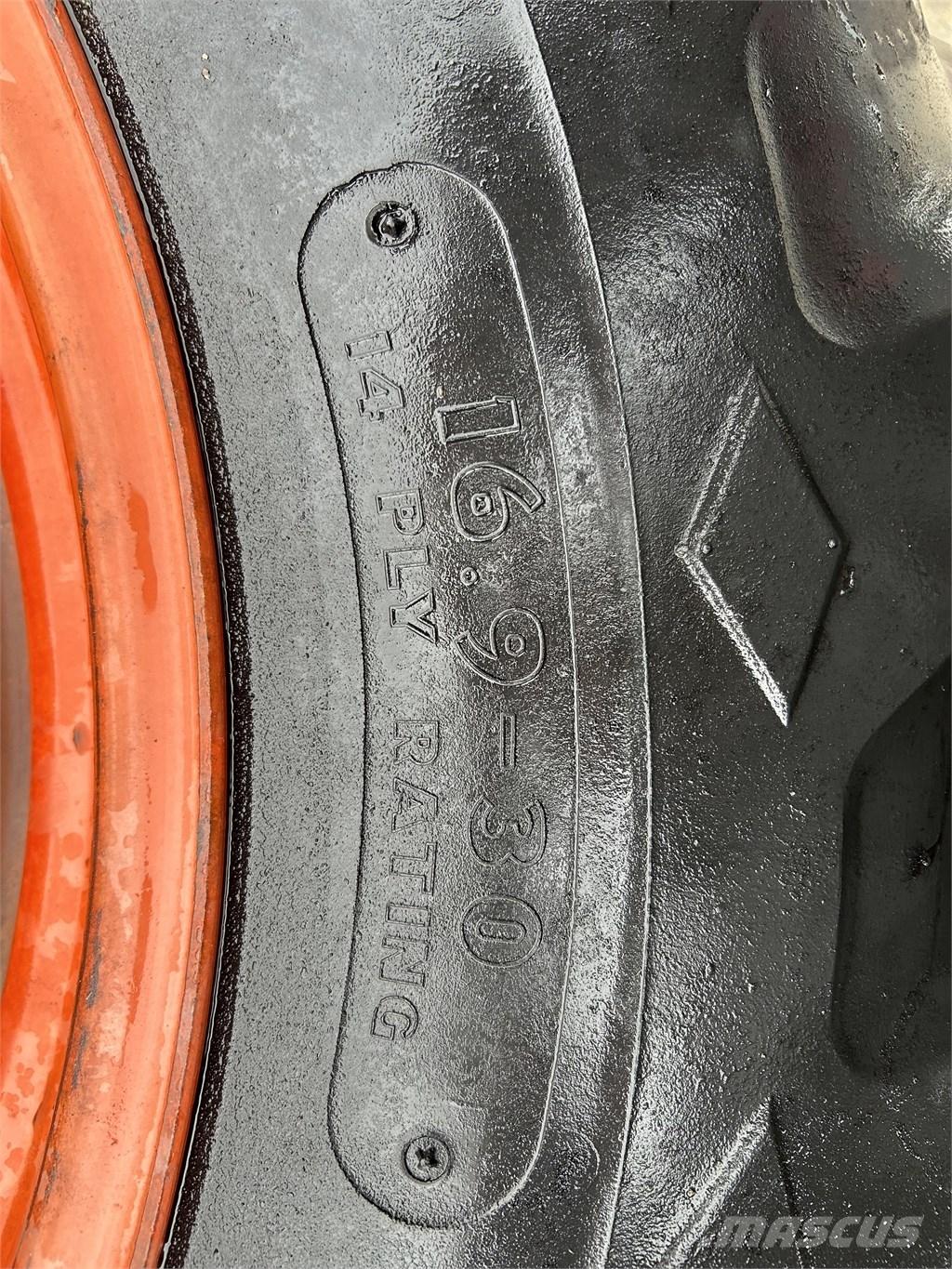 Goodyear 16,9-30 Pneumatici, ruote e cerchioni
