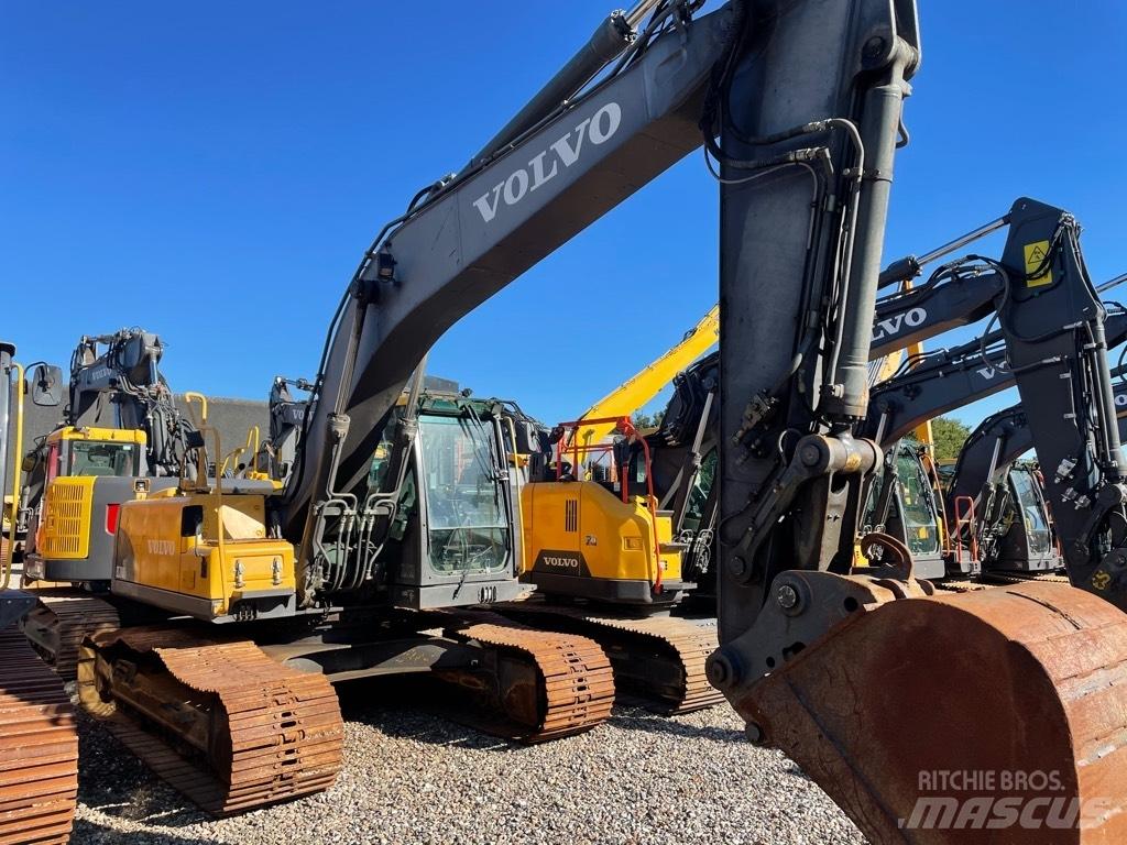 Volvo EC210C Escavatori cingolati