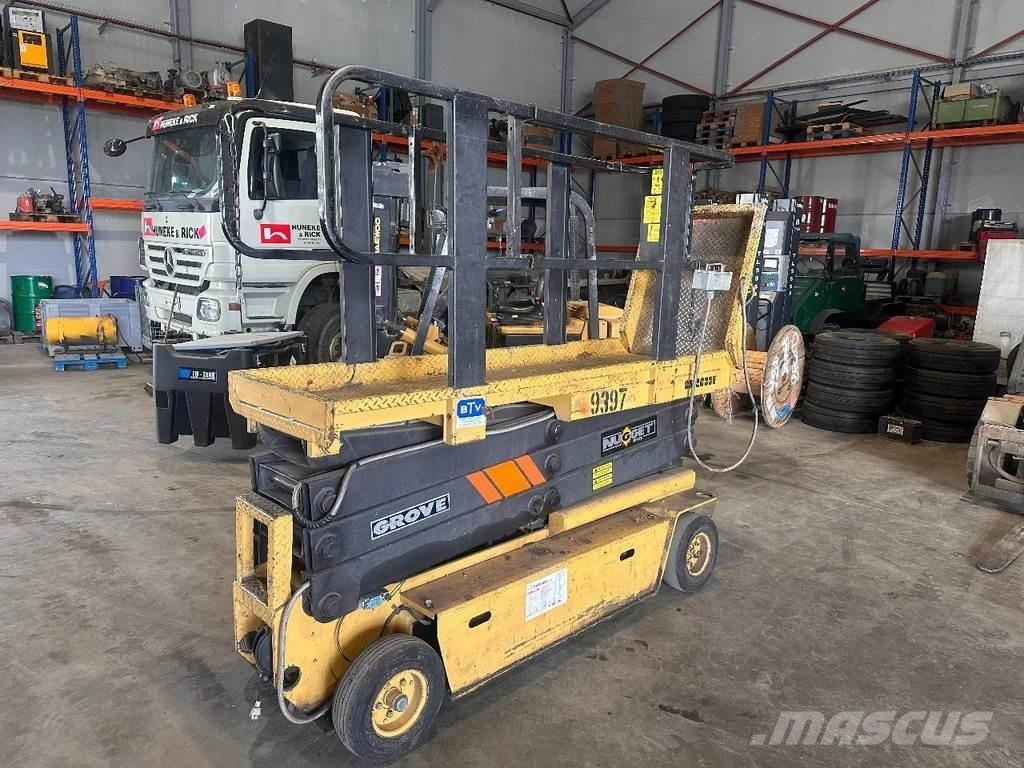 Grove SM2633E Piattaforme a pantografo
