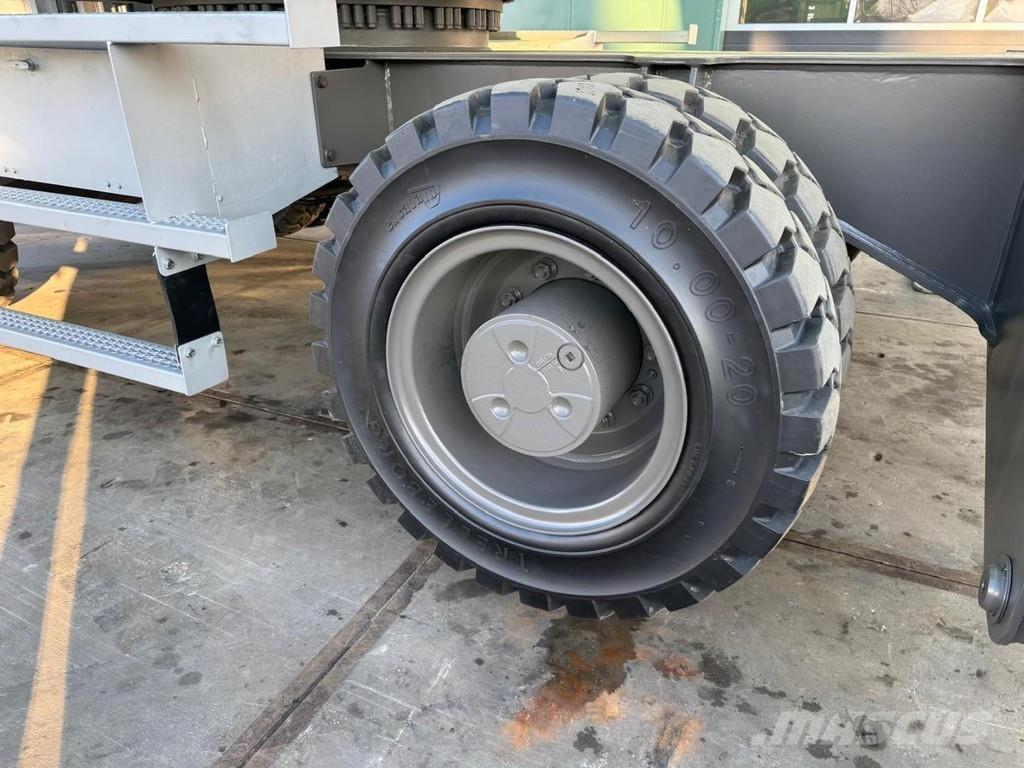 Sennebogen 825M E Movimentazione rifiuti