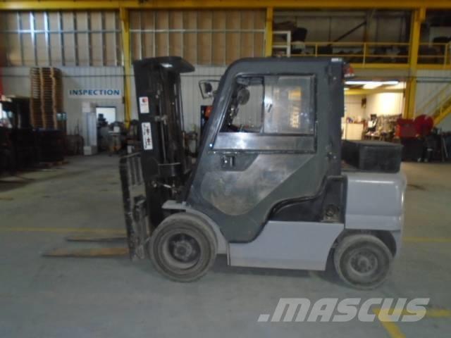 Nissan MYG1F2A30V Piattaforme a braccio telescopico
