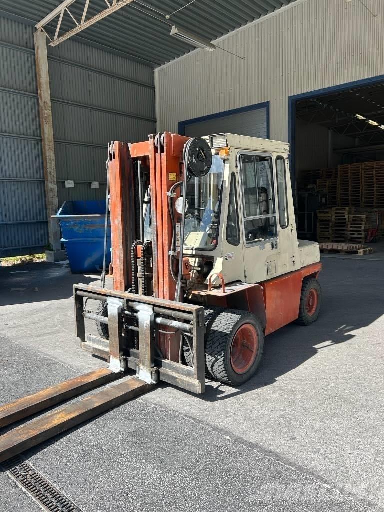 Nissan YGF03 Carrelli elevatori diesel