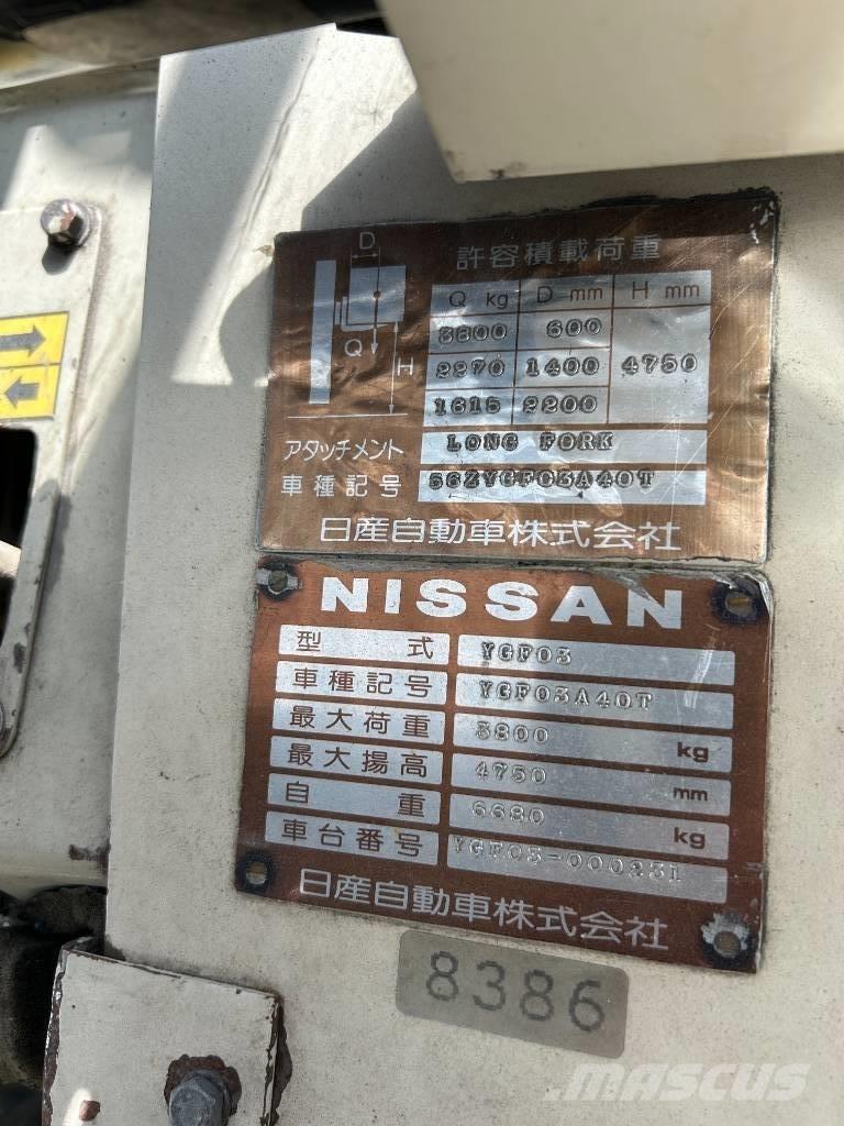 Nissan YGF03 Carrelli elevatori diesel