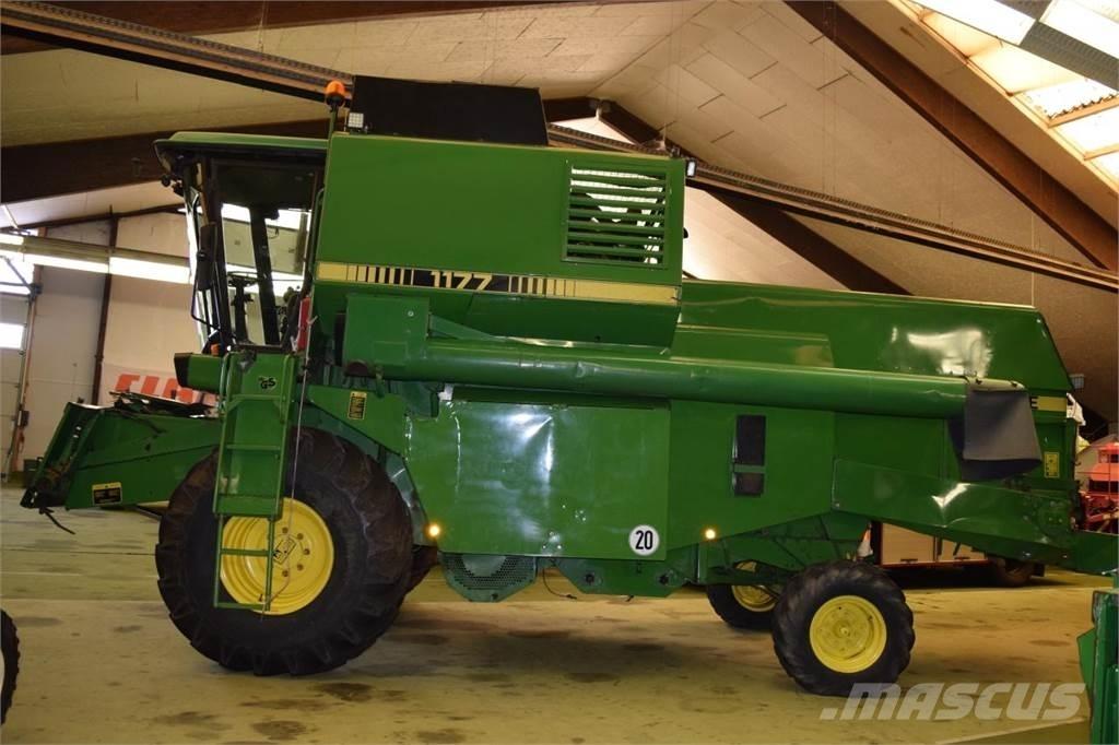 John Deere 1177 Mietitrebbiatrici