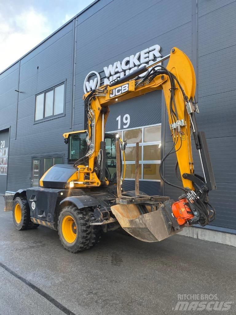 JCB 110 W Escavatori gommati