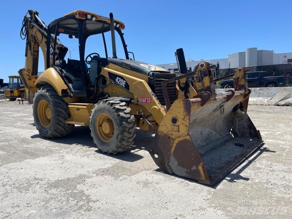 CAT 420E Terne