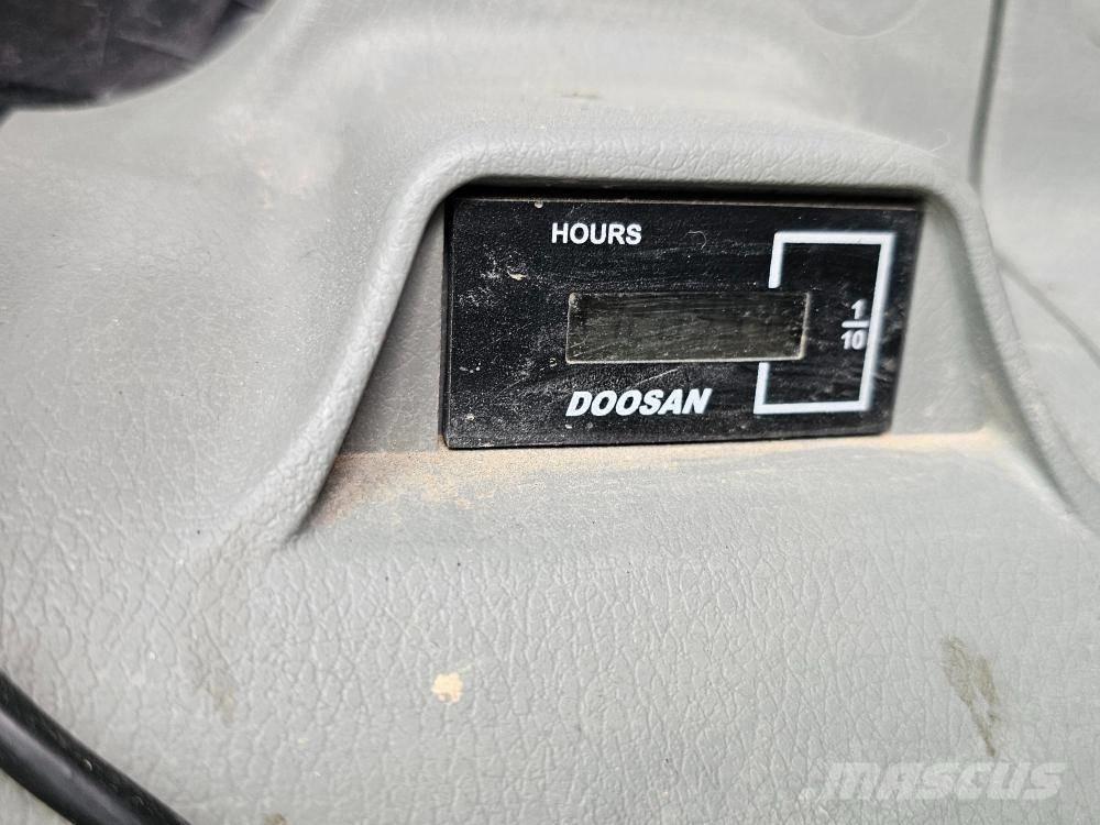 Doosan DX 300 LC-5 Escavatori cingolati