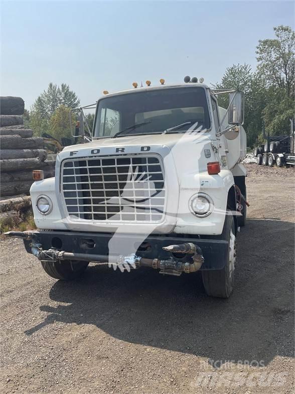 Ford 8000 Autocisterne