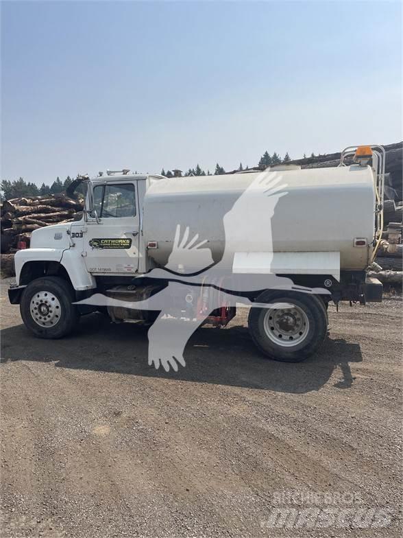 Ford 8000 Autocisterne