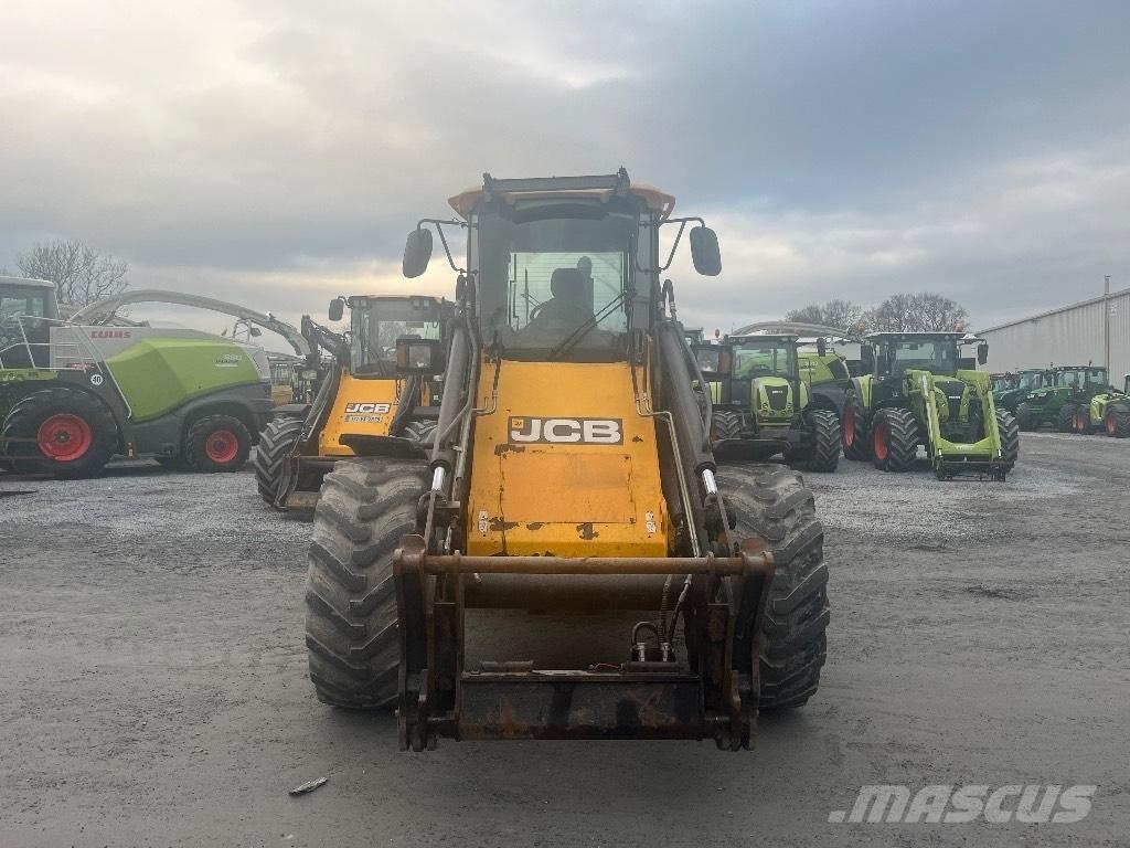 JCB 412 S Agri Pale gommate