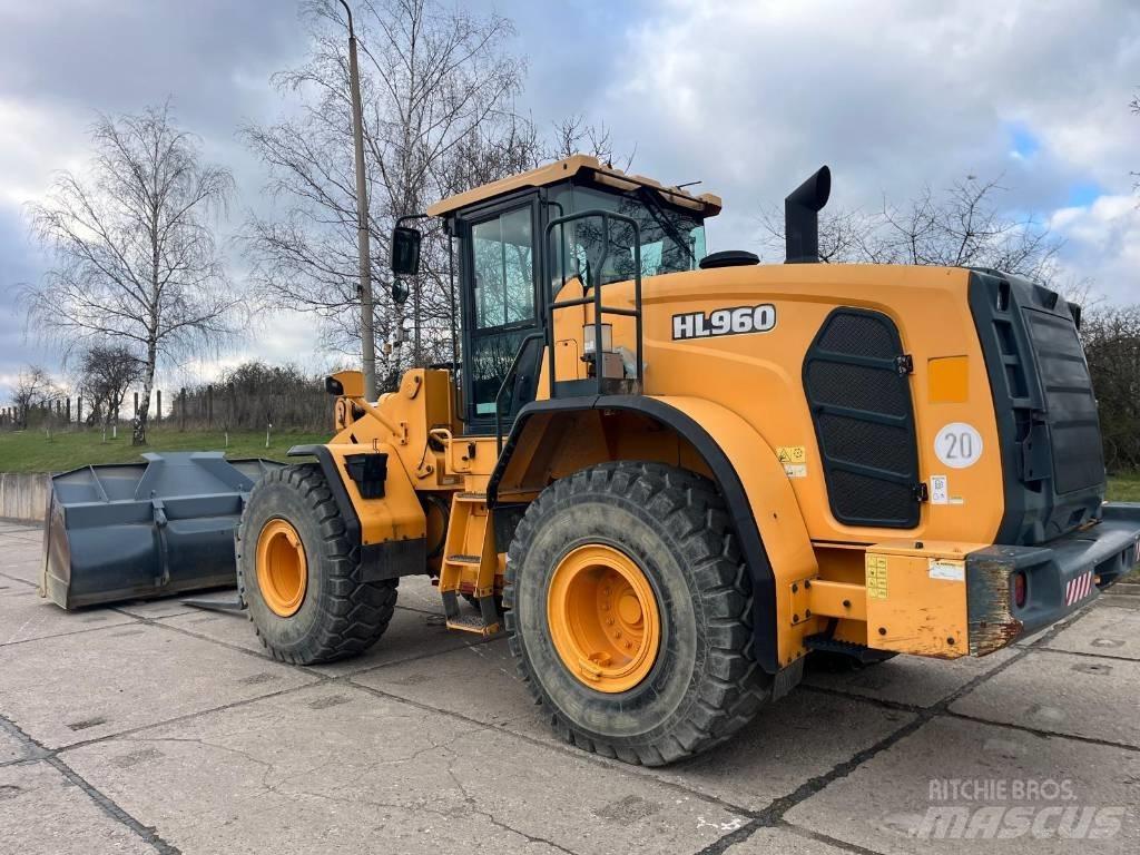 Hyundai HL 960 Pale gommate